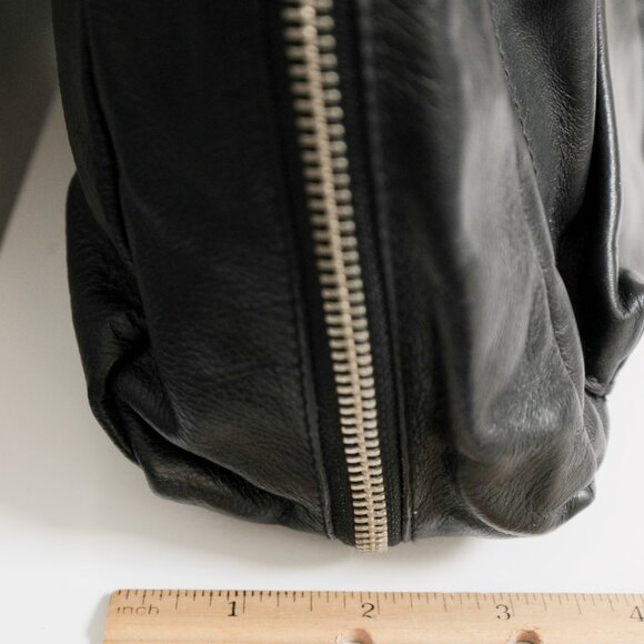 CLUB MONACO Unisex Large Black Soft Leather Zippered Shoulder Laptop Bag Purse - Picture 5 of 12